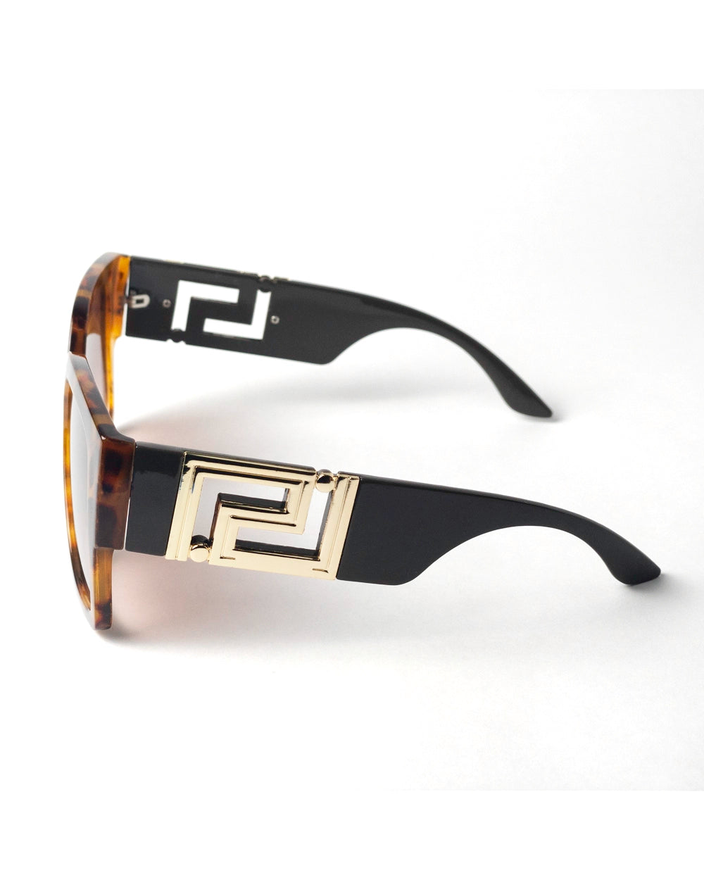 Luxury Mirror Lens Vintage Square Sunglasses: Sun Protection with Style