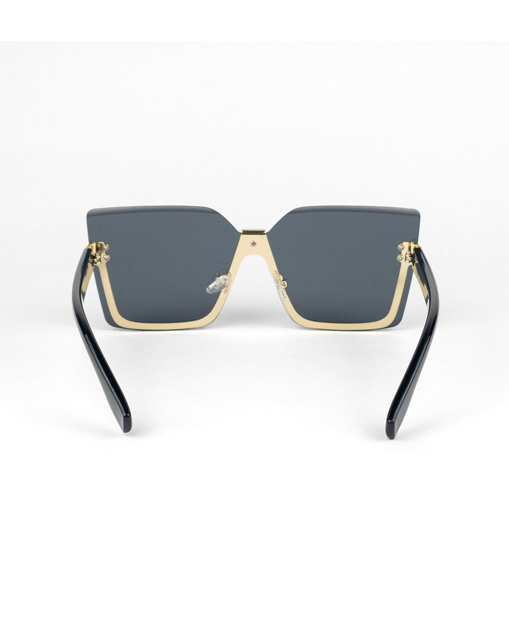 Gradient Rivet Decor Sunglasses: Casual Style for the Beach (UV400)