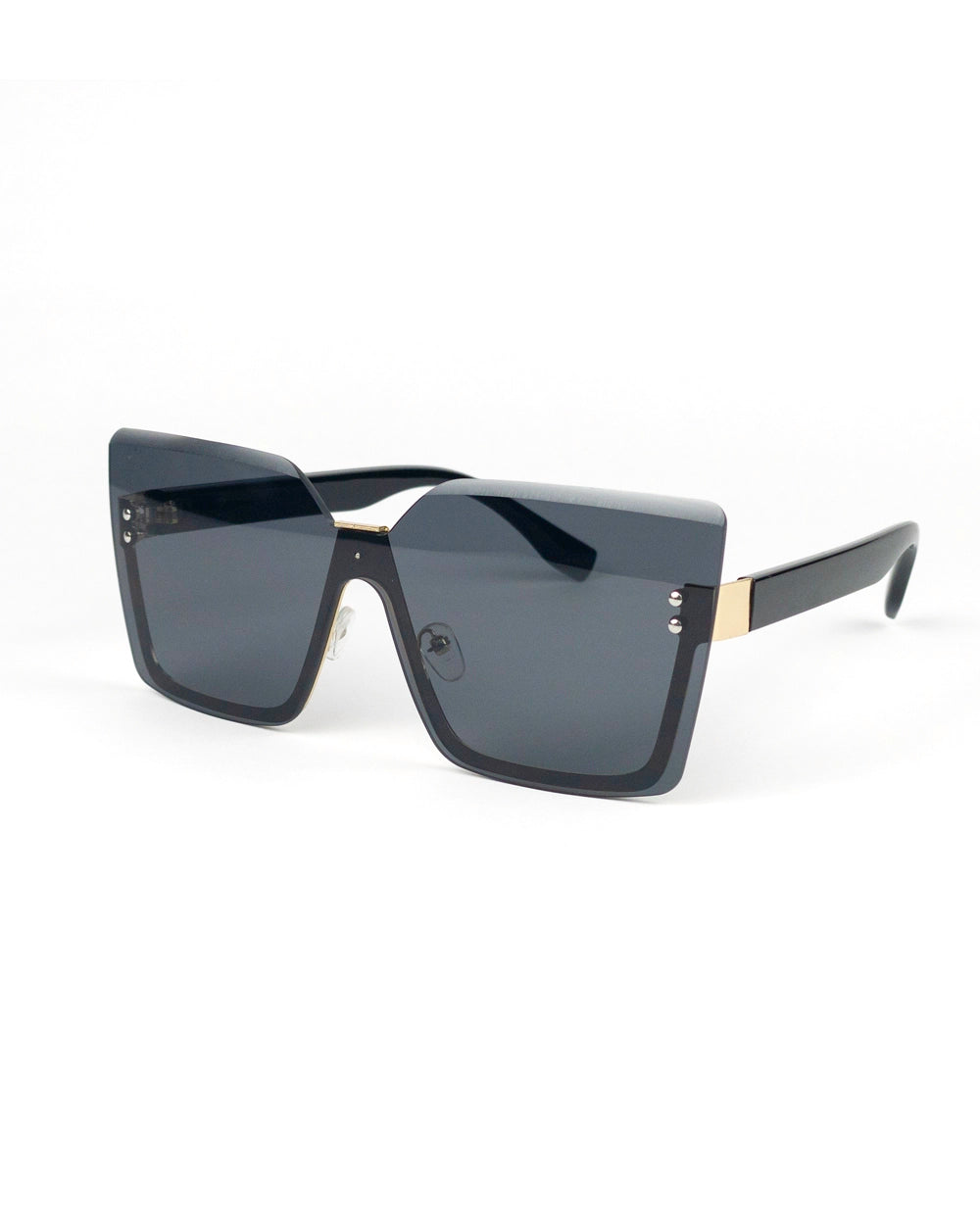 Gradient Rivet Decor Sunglasses: Casual Style for the Beach (UV400)