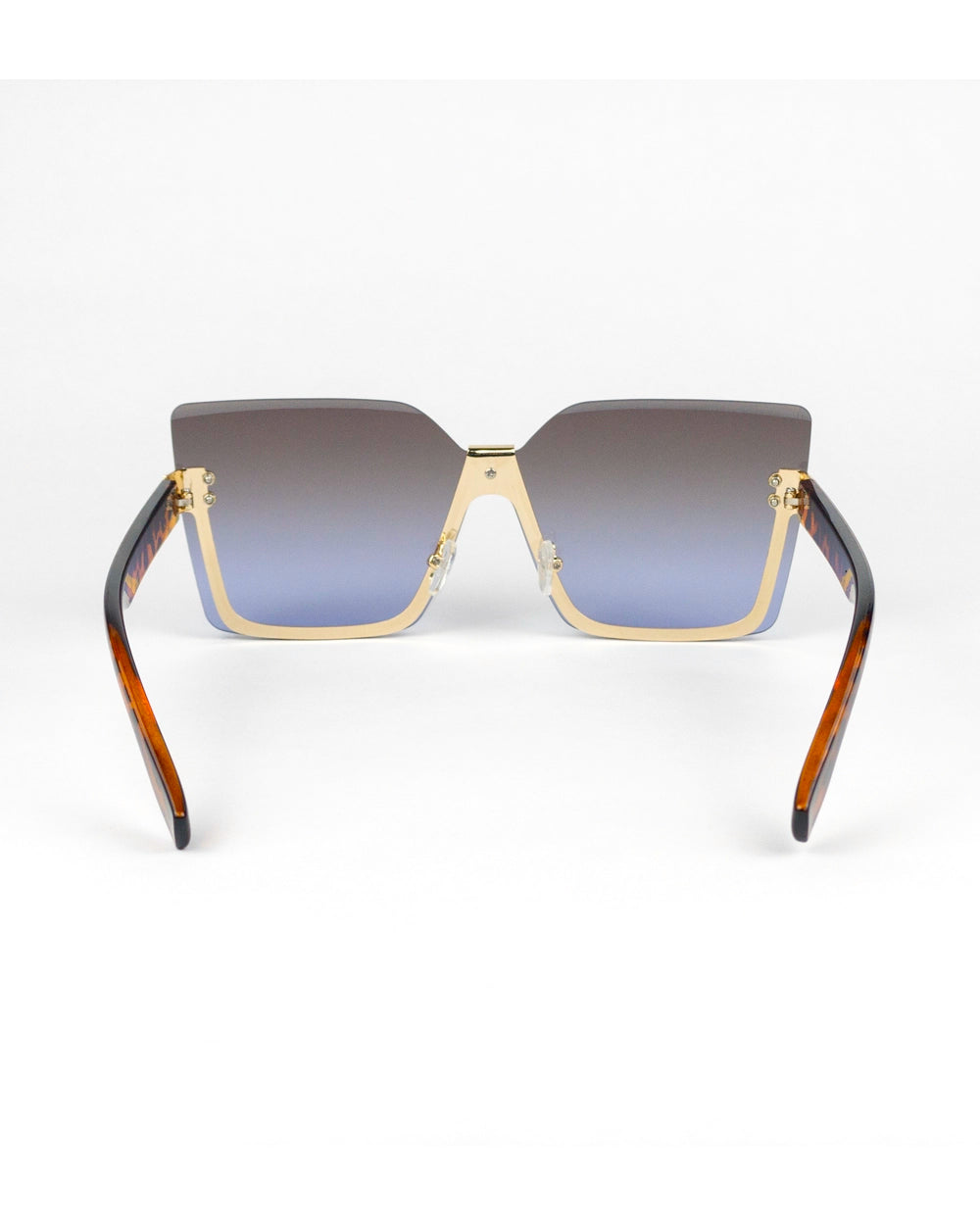 Gradient Rivet Decor Sunglasses: Casual Style for the Beach (UV400)